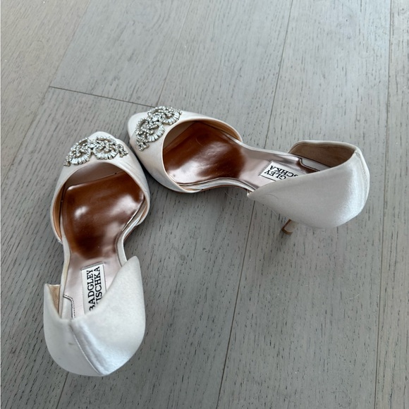 Badgley Mishka Crystal D’Orsay Pumps - Picture 3 of 8